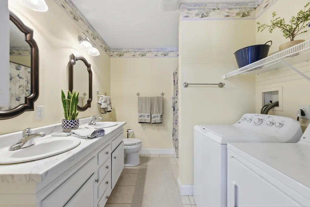 23 Gables Way Old Orchard Beach ME 04064