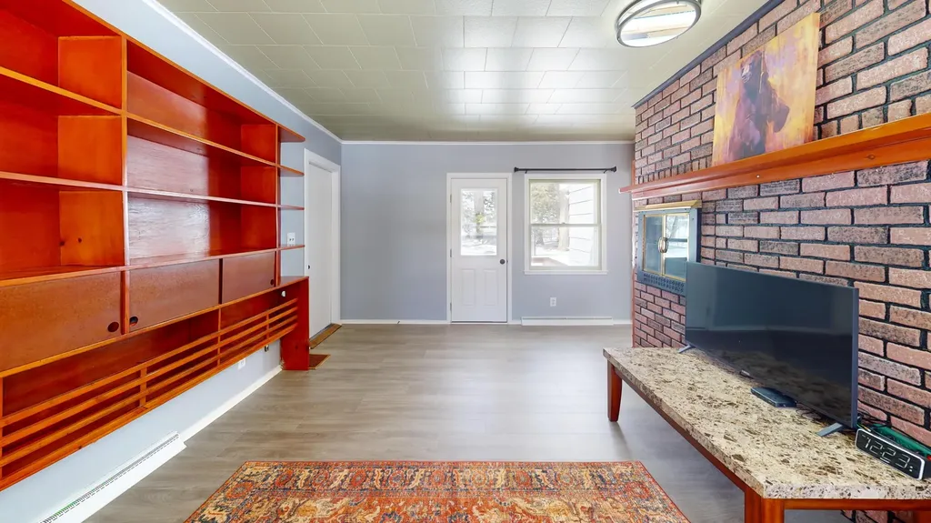 2 Forest Hill Terrace Orono ME 04473
