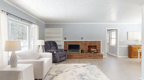 2 Forest Hill Terrace Orono ME 04473