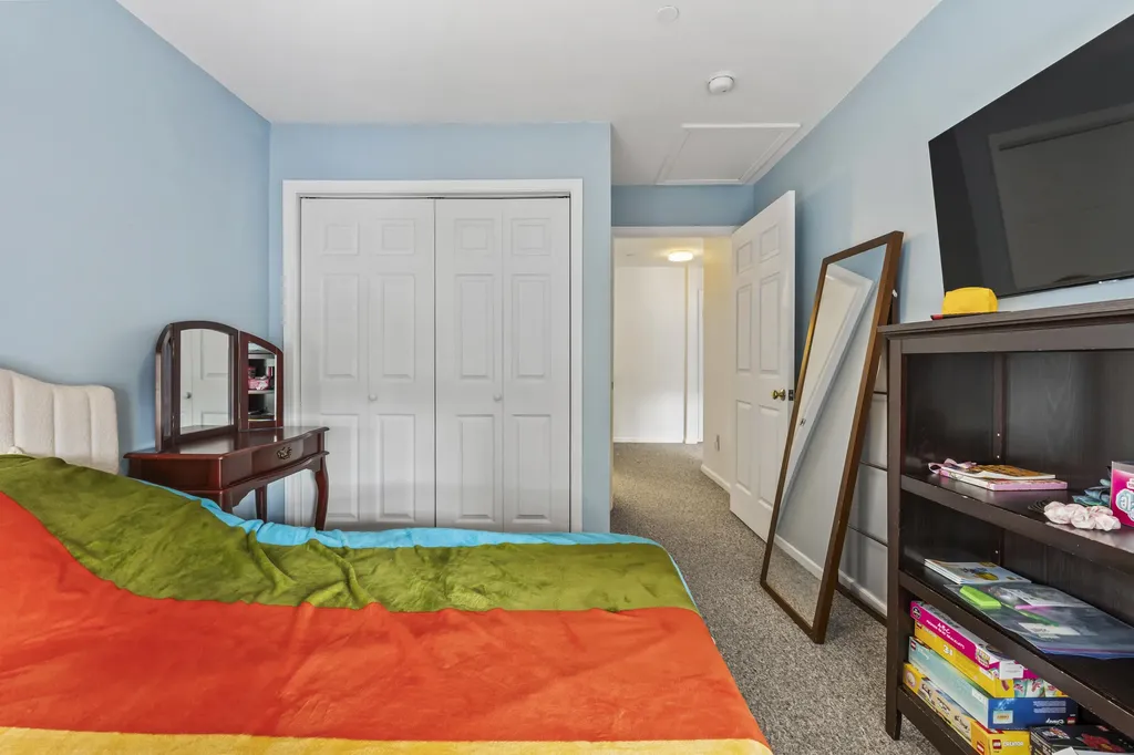 25 Beaver Pond Road Brunswick ME 04011