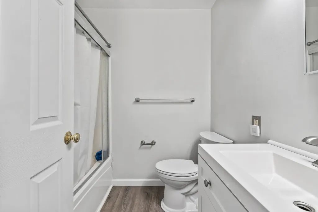 25 Beaver Pond Road Brunswick ME 04011