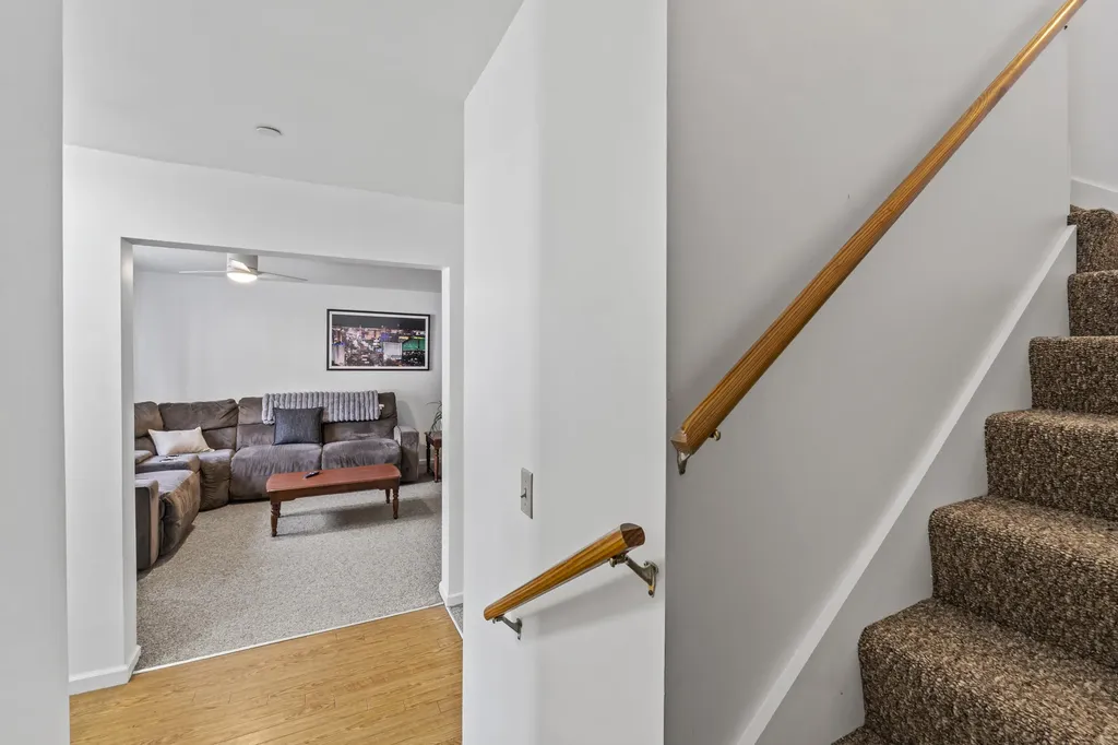 25 Beaver Pond Road Brunswick ME 04011