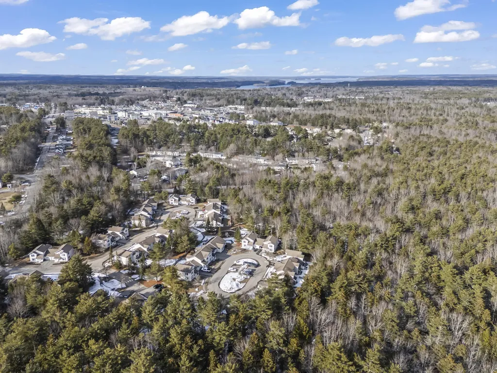25 Beaver Pond Road Brunswick ME 04011