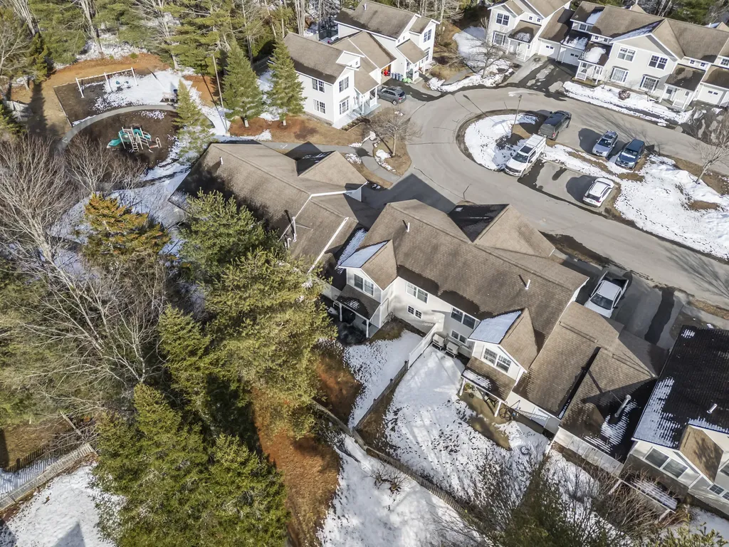 25 Beaver Pond Road Brunswick ME 04011