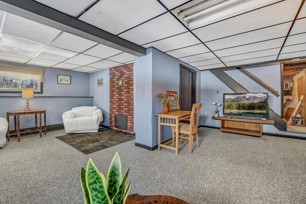 15 Mitchell Street Lewiston ME 04240
