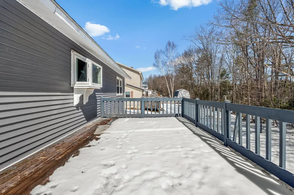 15 Mitchell Street Lewiston ME 04240