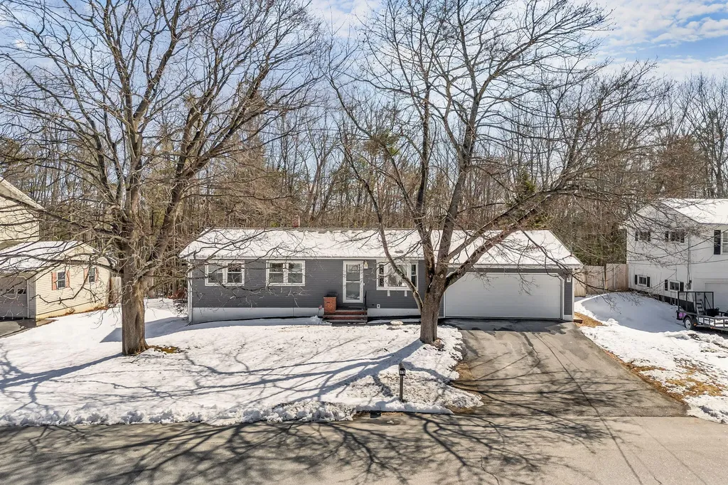 15 Mitchell Street Lewiston ME 04240