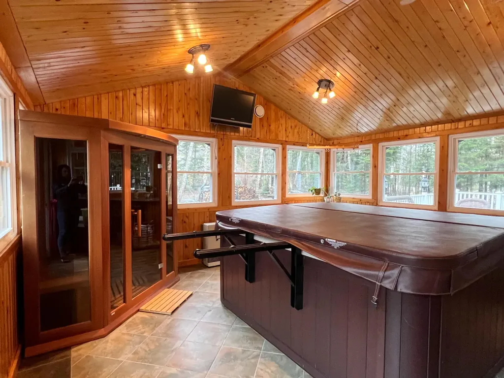 68 Second Avenue Fort Kent ME 04743