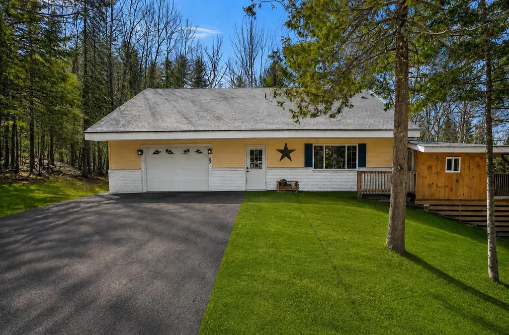 25 Mountain High Drive Orrington ME 04474
