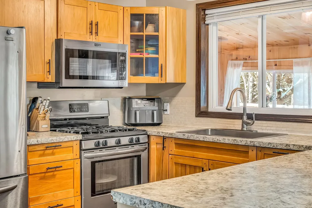 25 Mountain High Drive Orrington ME 04474
