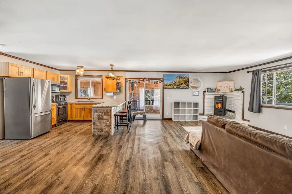 25 Mountain High Drive Orrington ME 04474
