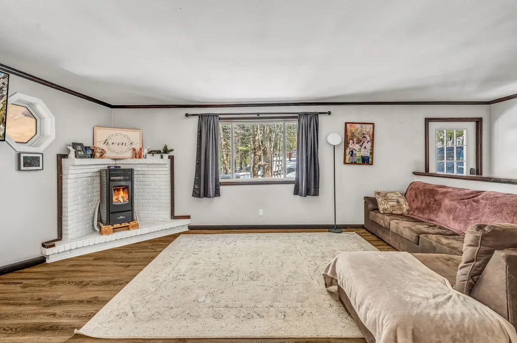 25 Mountain High Drive Orrington ME 04474