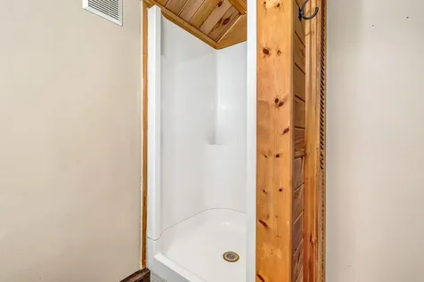 25 Mountain High Drive Orrington ME 04474