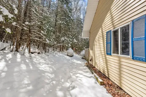 25 Mountain High Drive Orrington ME 04474