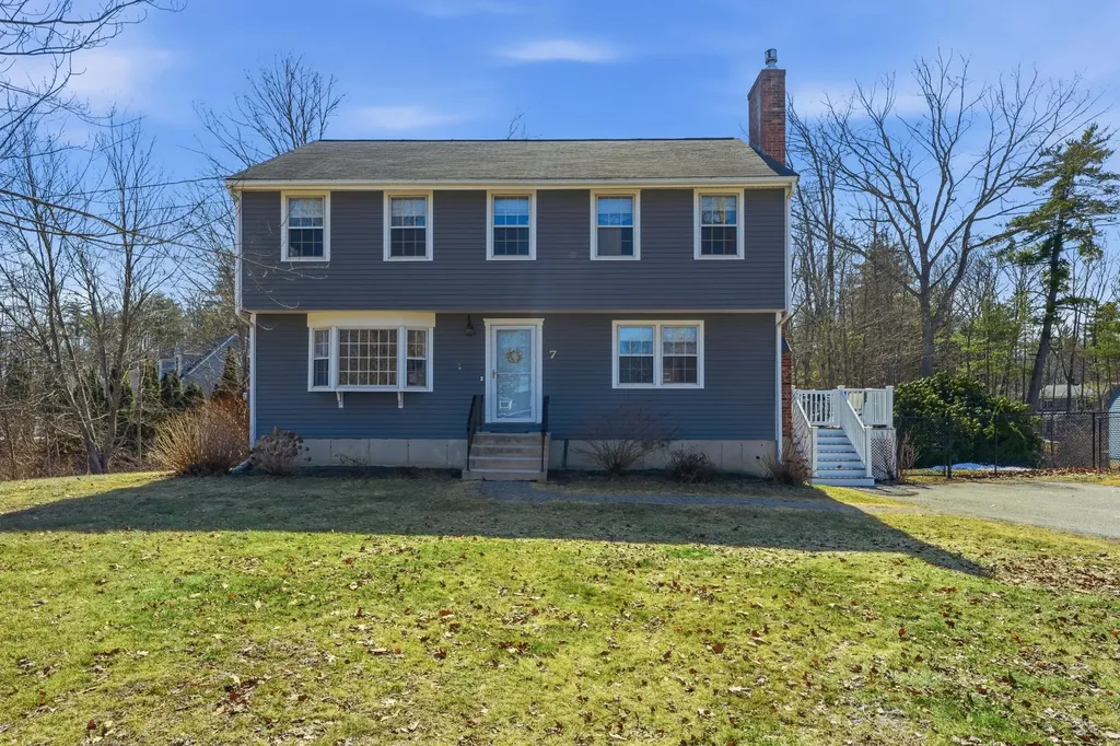7 Winterbrook Court York ME 03909