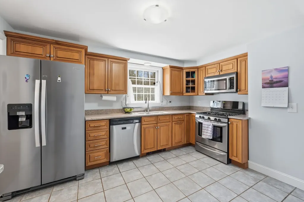 7 Winterbrook Court York ME 03909