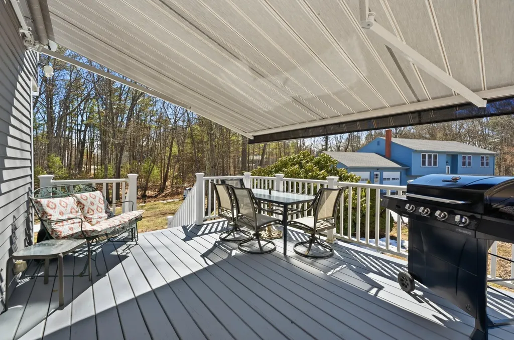 7 Winterbrook Court York ME 03909