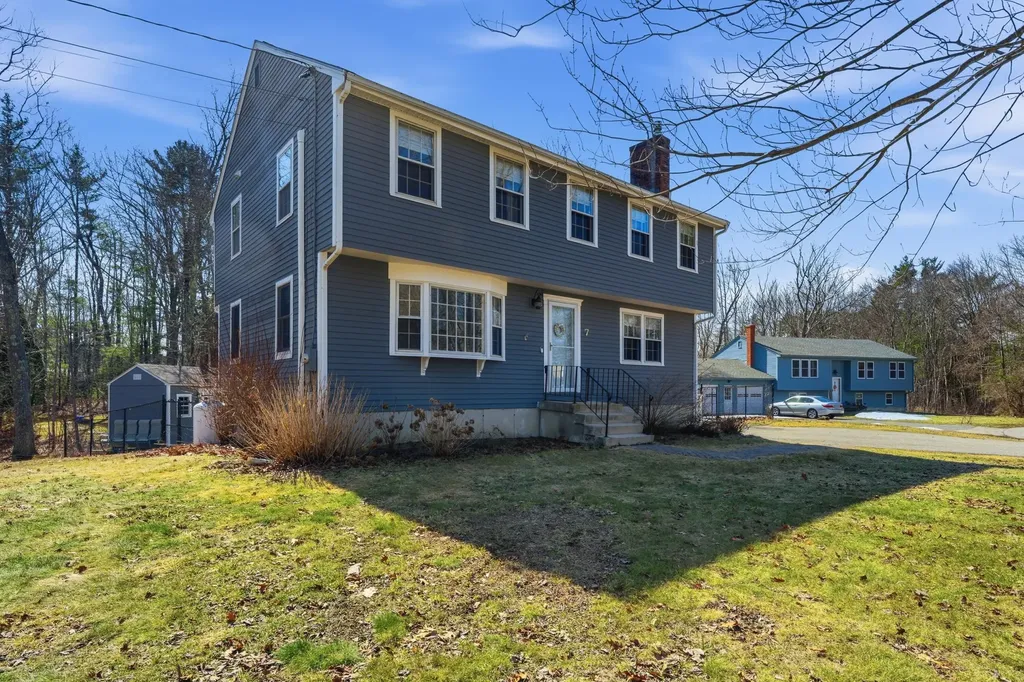 7 Winterbrook Court York ME 03909