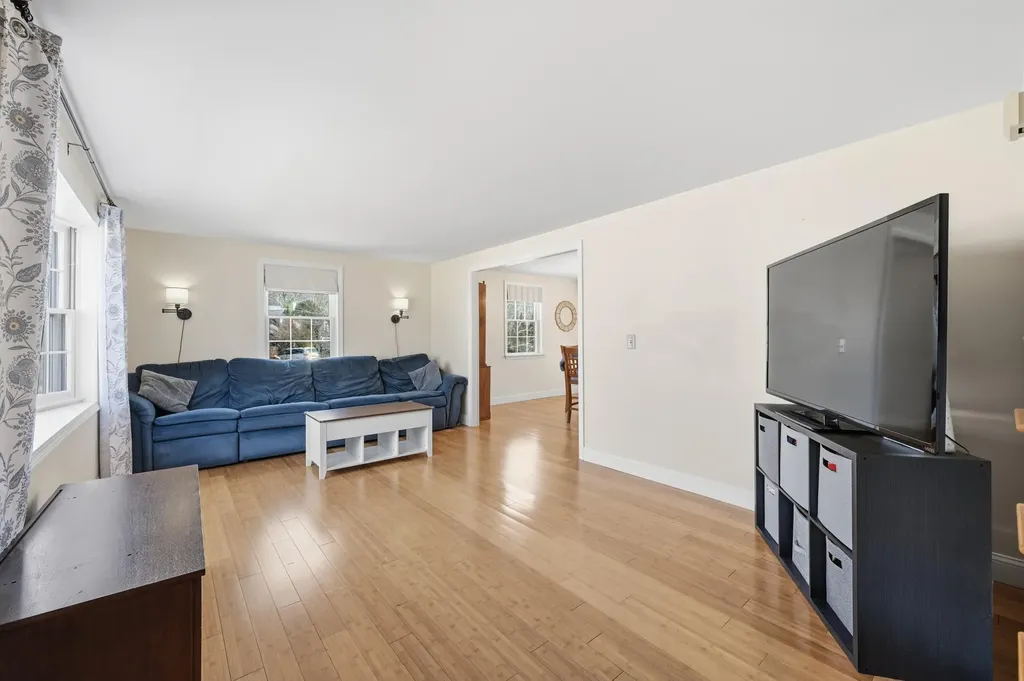 7 Winterbrook Court York ME 03909