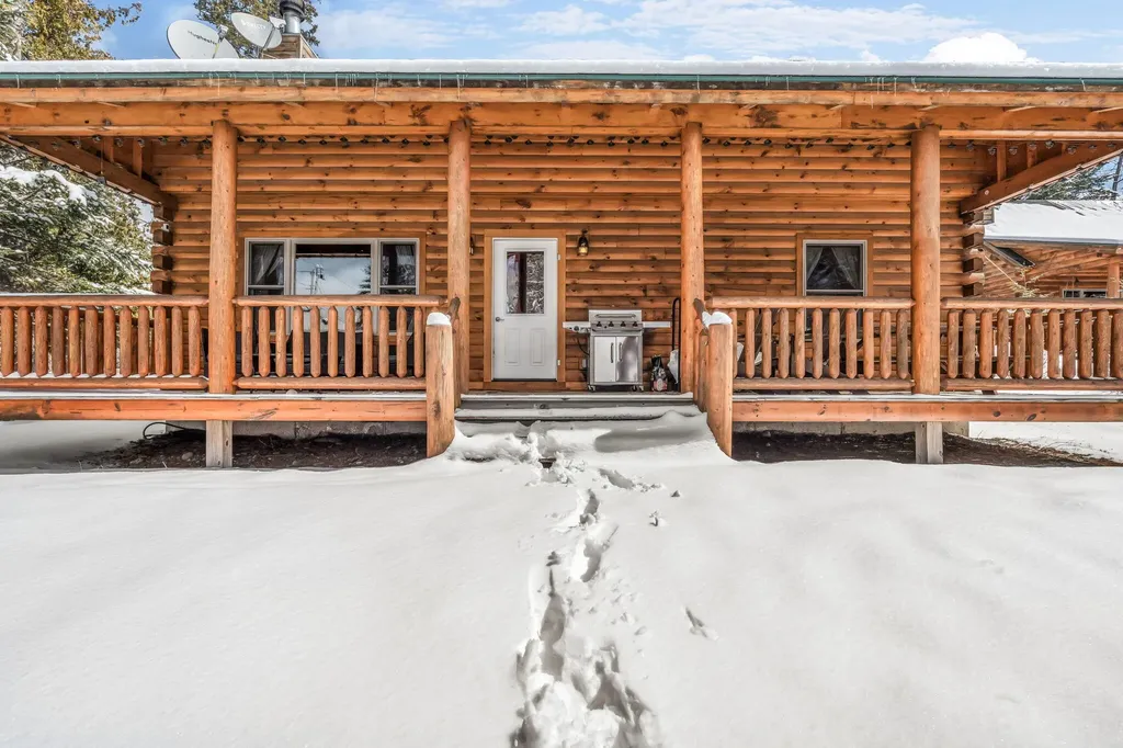 1 Woodys Lane Rangeley ME 04970