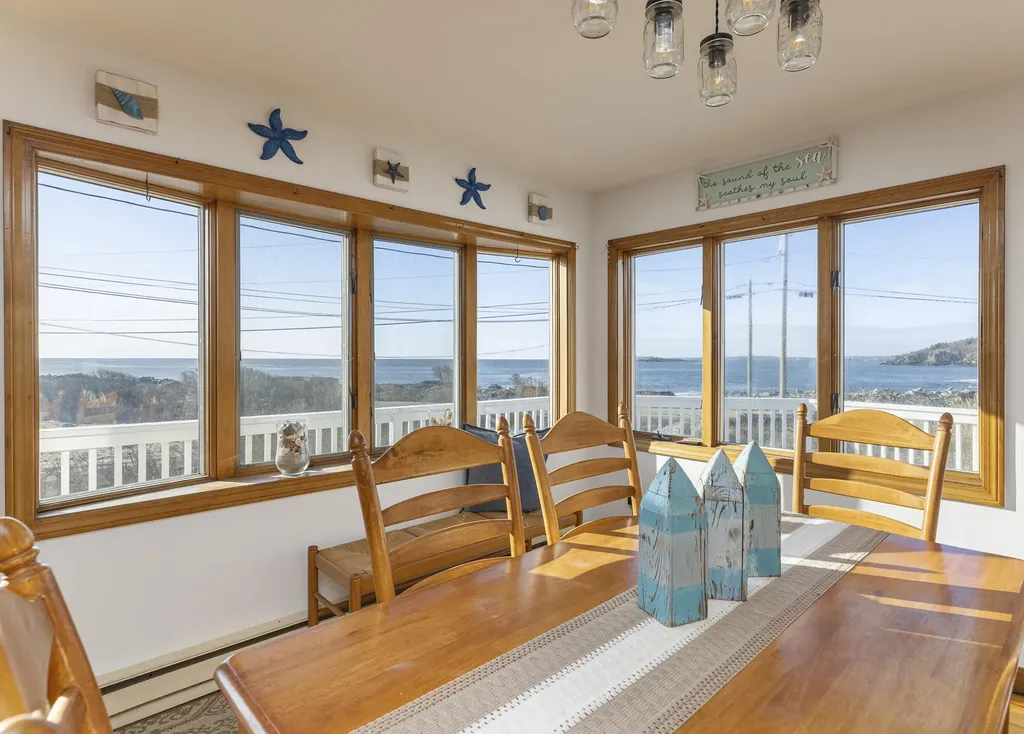 252 Seashore Avenue Portland ME 04108