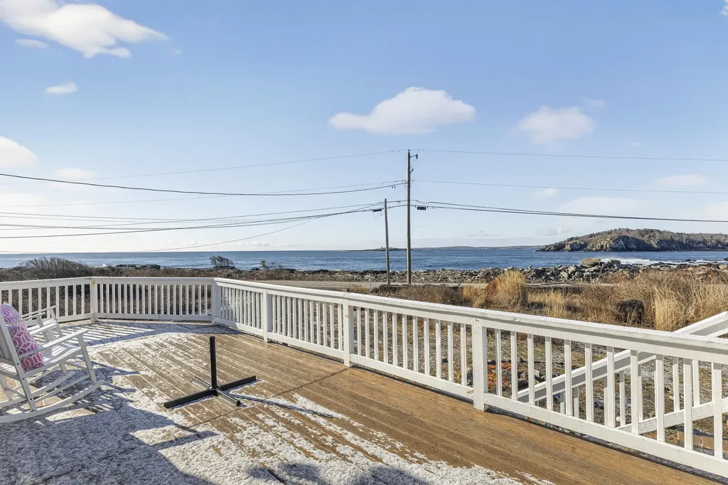 252 Seashore Avenue Portland ME 04108
