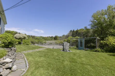 252 Seashore Avenue Portland ME 04108