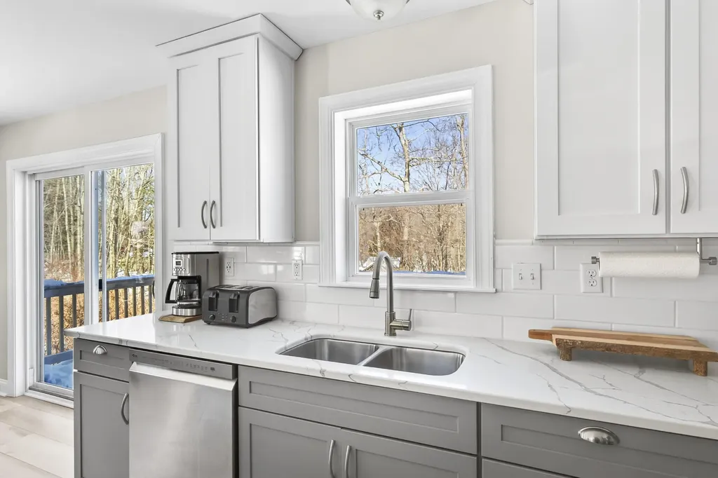 14 Beech Street Camden ME 04843