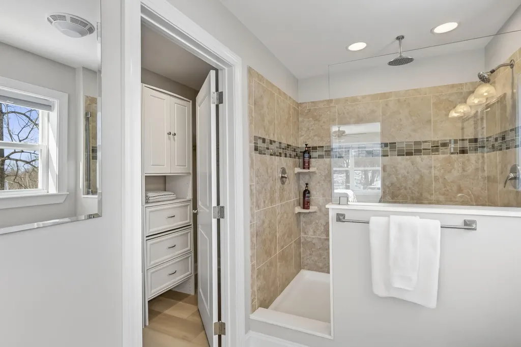 14 Beech Street Camden ME 04843