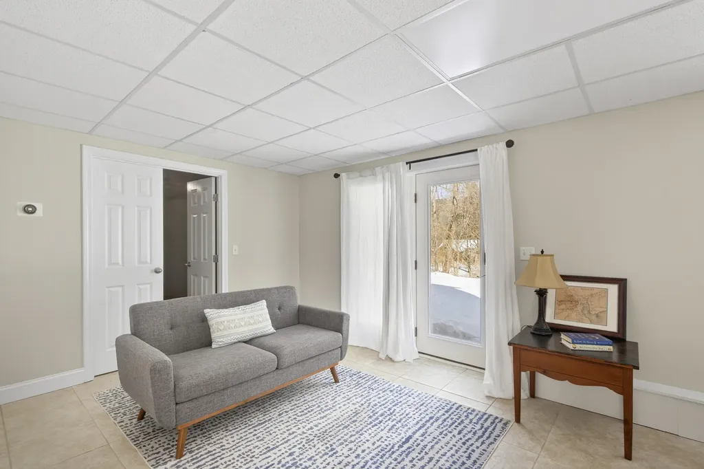 14 Beech Street Camden ME 04843