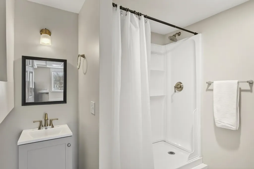 14 Beech Street Camden ME 04843