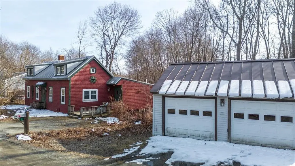 40 Admontem Avenue Rockland ME 04841