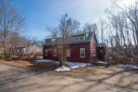 40 Admontem Avenue Rockland ME 04841