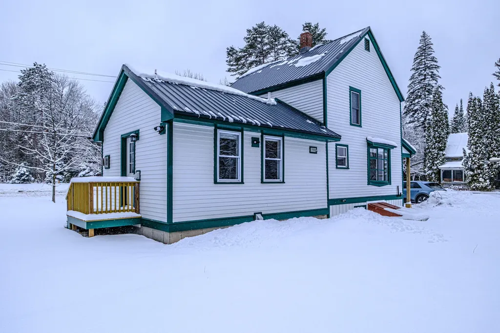 12 Paradise Road Bethel ME 04217