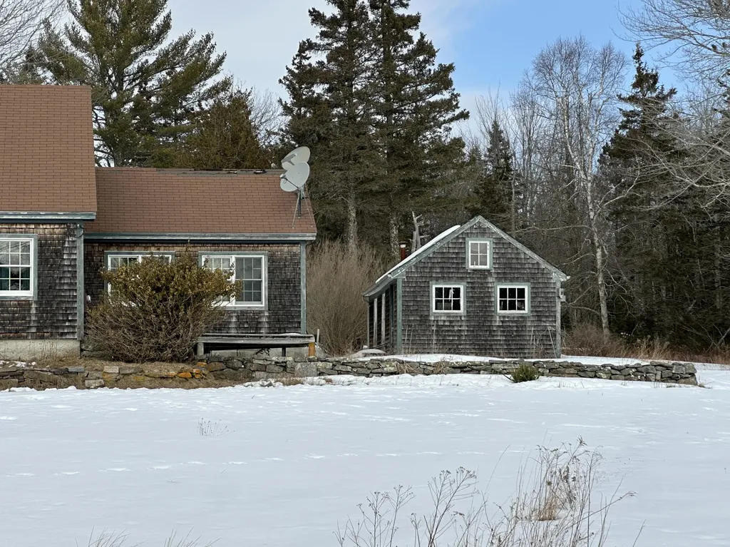 47 Ridge Road Saint George ME 04860