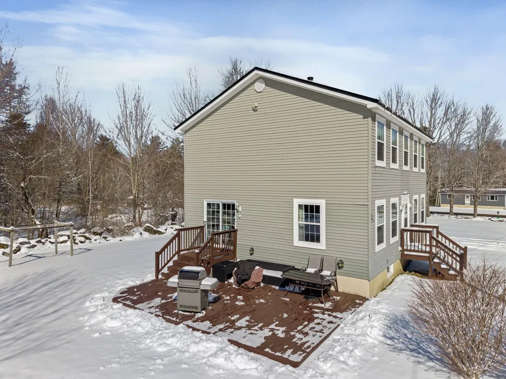 7 Ellingwood Drive Glenburn ME 04401