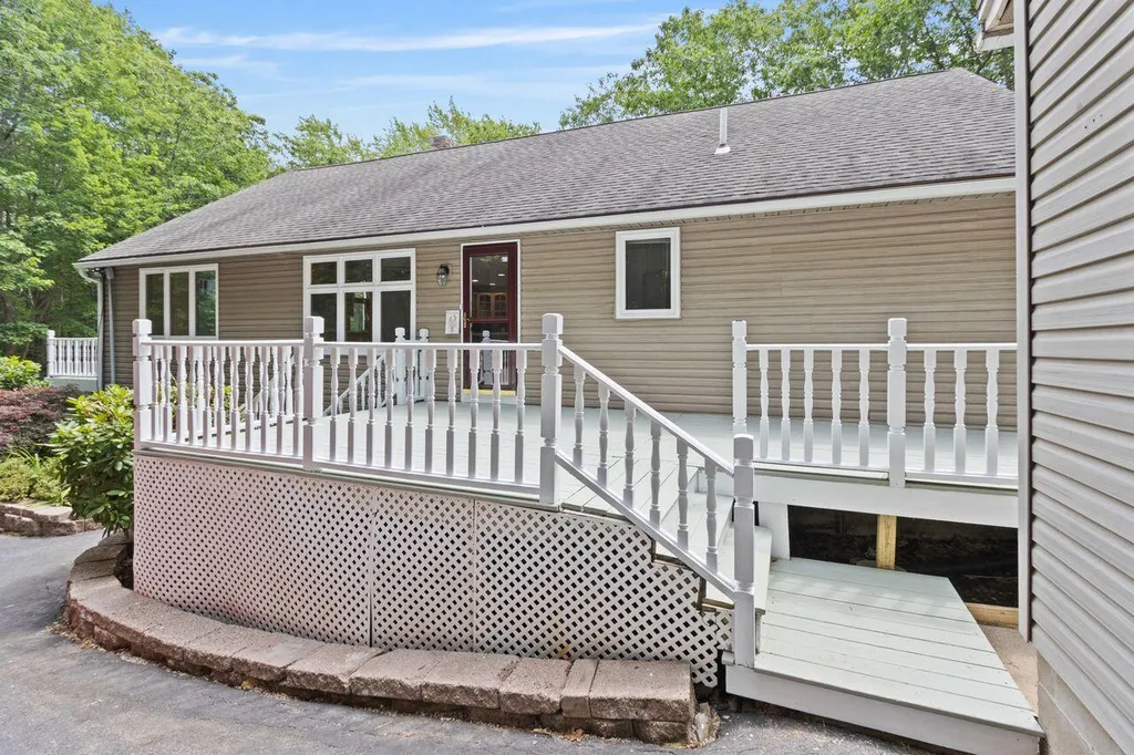 66 Old Pool Road Biddeford ME 04005