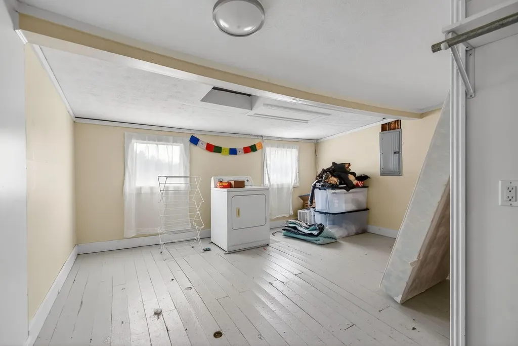 64 Bradbury Street Biddeford ME 04005