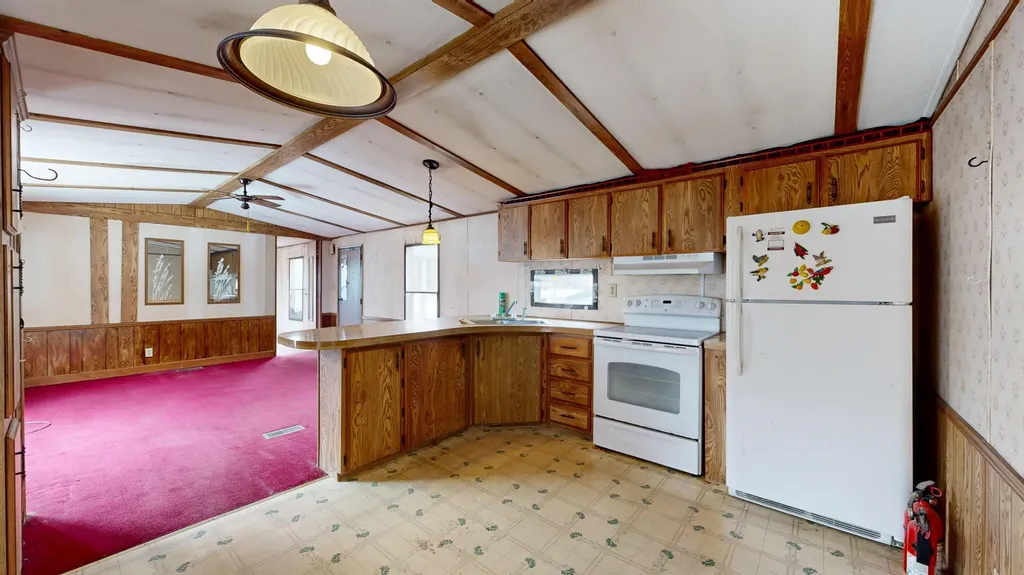68 Middle Road Sabattus ME 04280