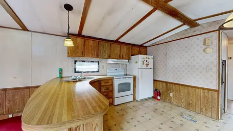 68 Middle Road Sabattus ME 04280