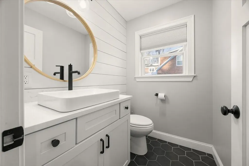 124 Brook Road Falmouth ME 04105