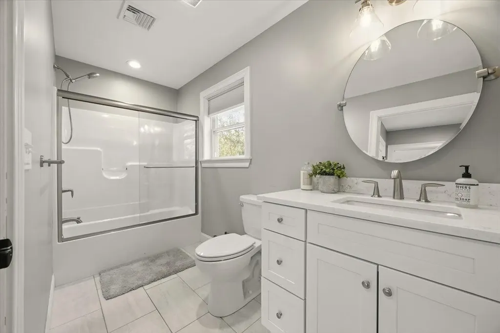 124 Brook Road Falmouth ME 04105
