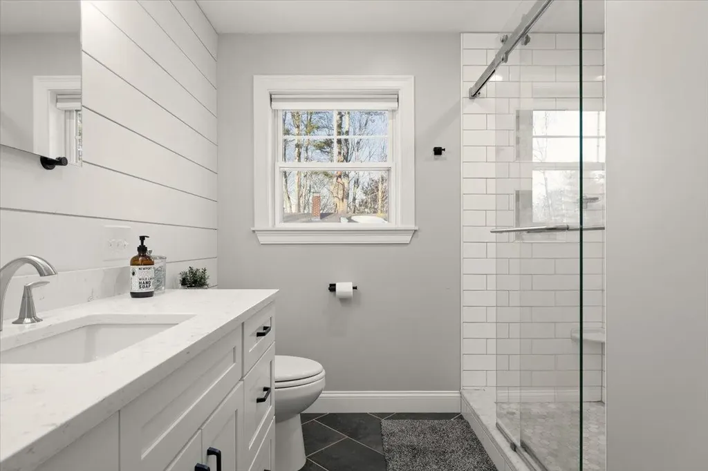124 Brook Road Falmouth ME 04105