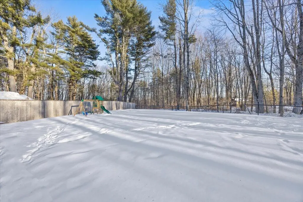 124 Brook Road Falmouth ME 04105
