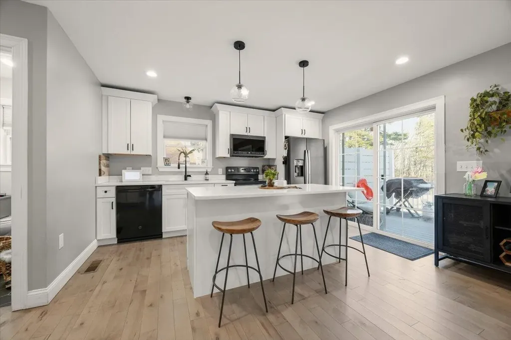124 Brook Road Falmouth ME 04105