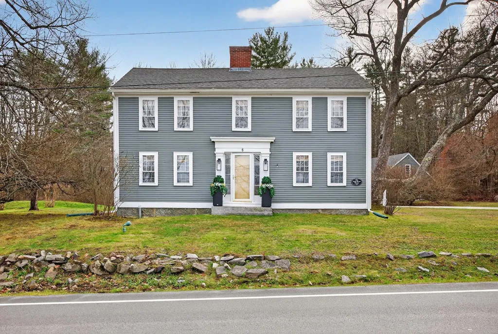 5 Durrells Bridge Road Kennebunk ME 04043