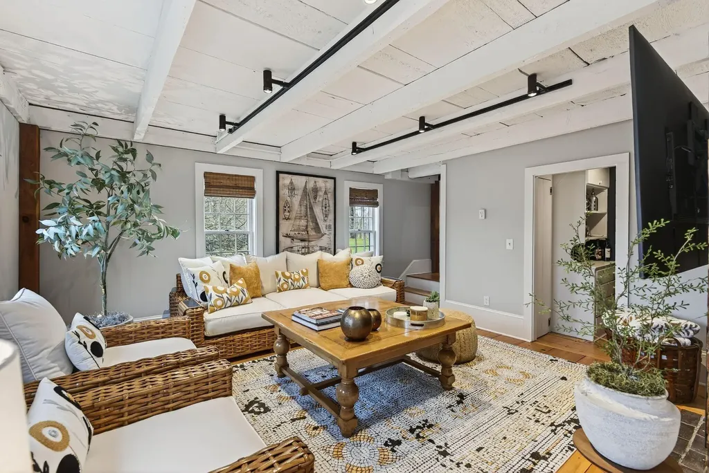 5 Durrells Bridge Road Kennebunk ME 04043