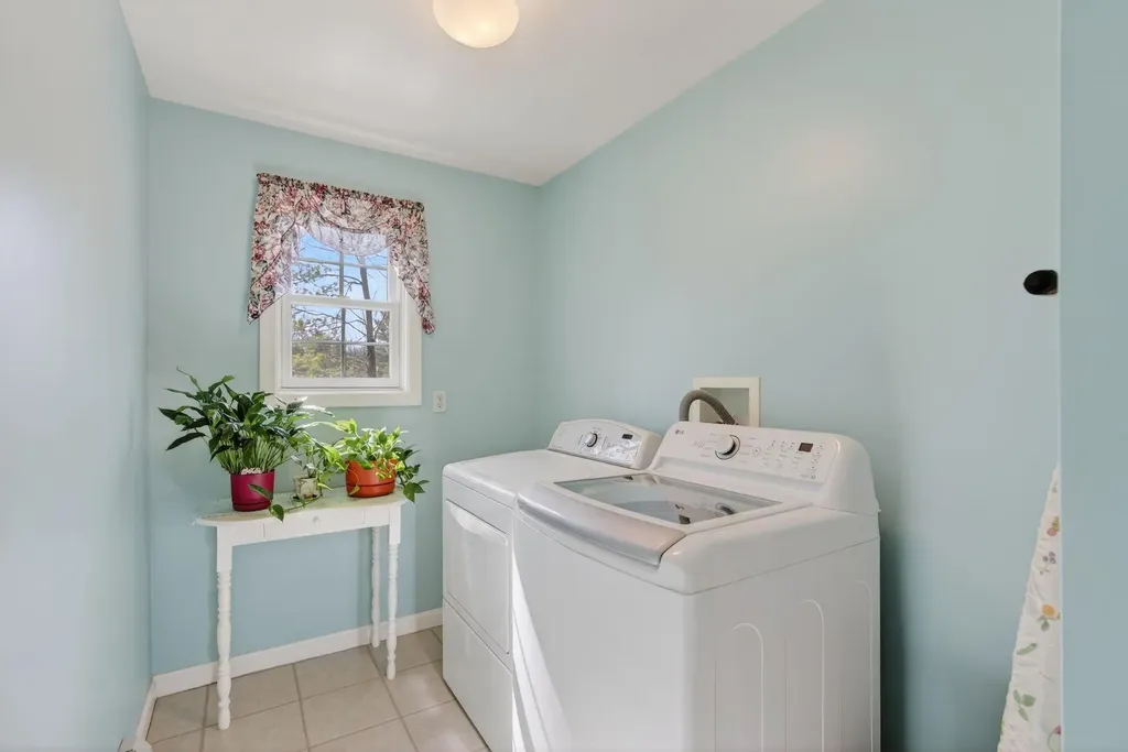 143 Quincy Drive Gorham ME 04038