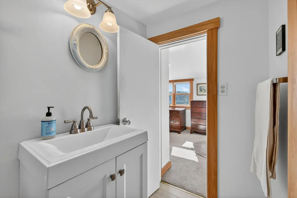 1442 Five Islands Road Georgetown ME 04548