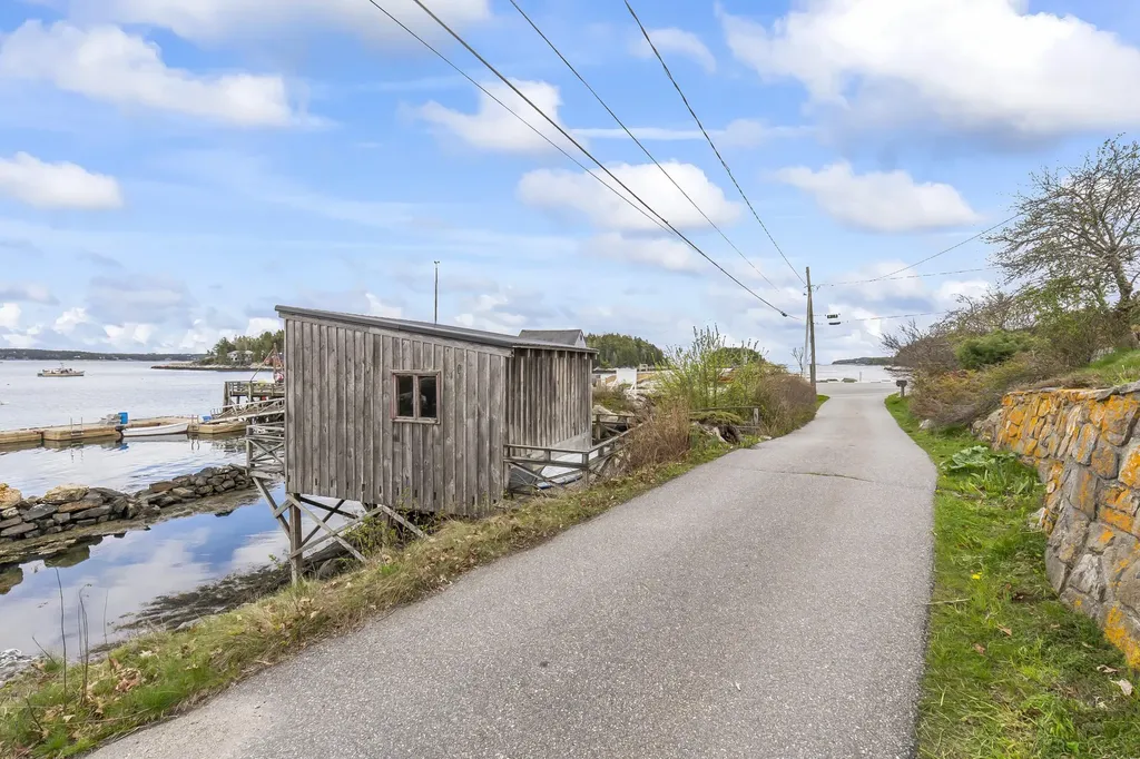 1442 Five Islands Road Georgetown ME 04548